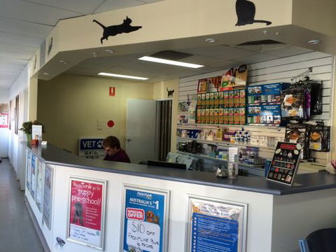 ALBION PARK VETERINARY HOSPITAL - VETS Brisbane 0