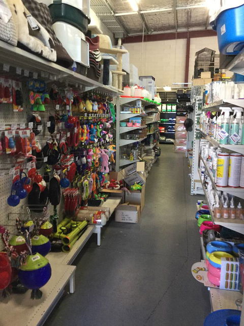 Pets R Us Raymond Terrace - VETS Brisbane 2