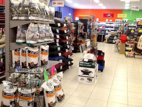 Pet Cafe Smithfield - VETS Brisbane 3